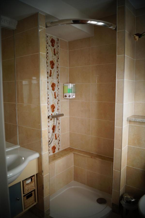 Marie'S Bed And Breakfast Coolock Екстериор снимка