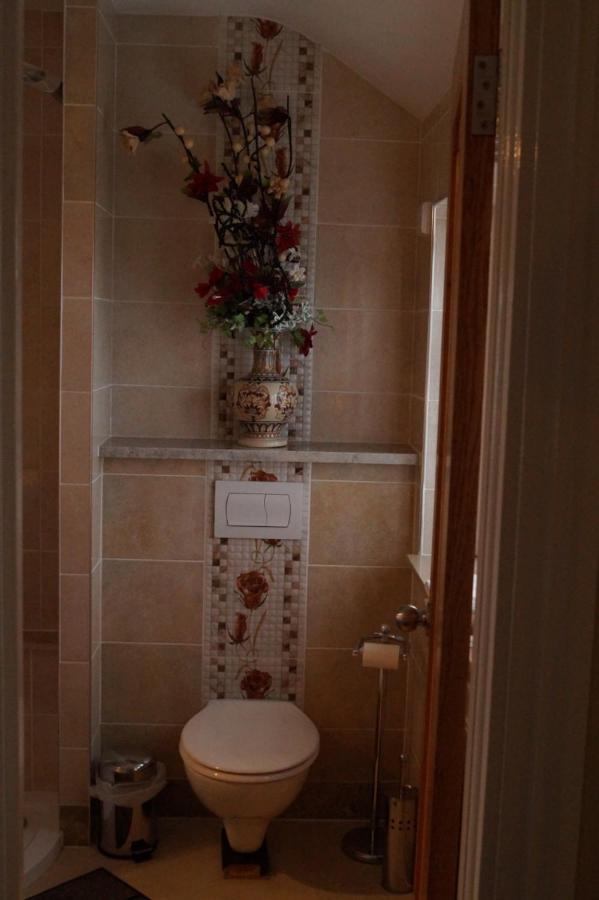 Marie'S Bed And Breakfast Coolock Екстериор снимка
